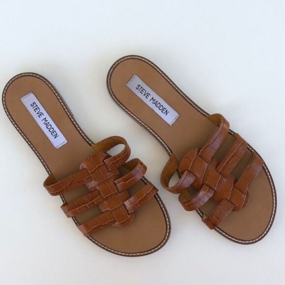 ✨ HP✨Steve Madden Slide Sandals✨ - Picture 3 of 6
